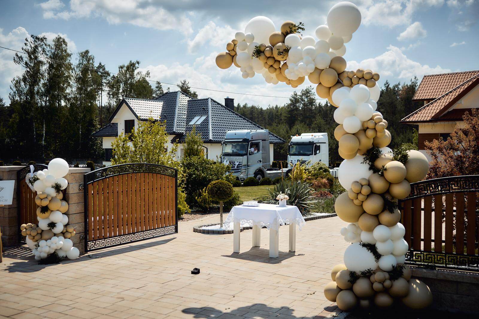 15ca2ff8-a641-49d4-9e7a-859671ede658